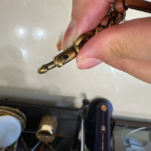 Coach Kisslock Rexy 1941 - Picture 10 of 12